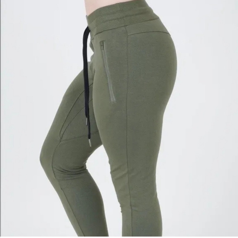 NWT RokWolf Lounge Jogger